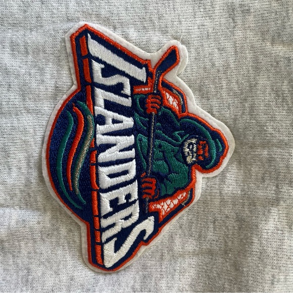 Vintage Majestic New York Islanders Embroidered Turtleneck - Picture 6 of 6